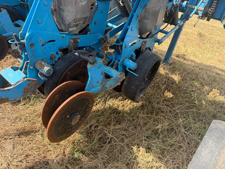 #51909-•-monosem-12-twin-row-38"-center-planter-05a116-inv#51909-image-44