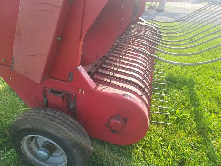 gehl-1065-tandem-axle-forage-chopper-w/2-heads---nice-image-57
