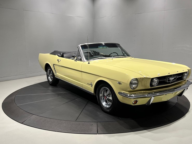 #1512-•-1965-ford-mustang-convertible-image-13