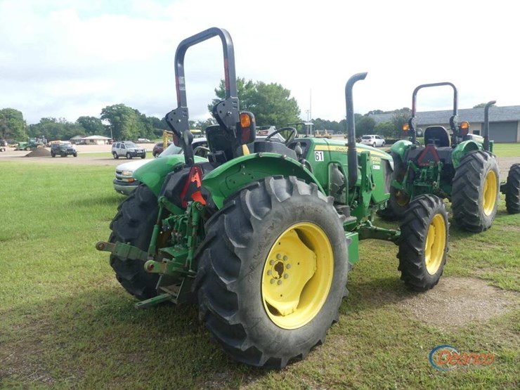 2021-john-deere-5075e-image-2