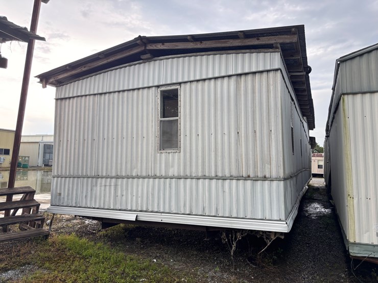 #305-•-mobile-home-image-15
