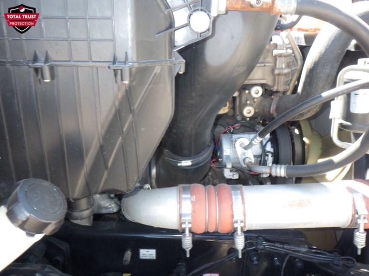 2020-freightliner-cascadia-116-image-24