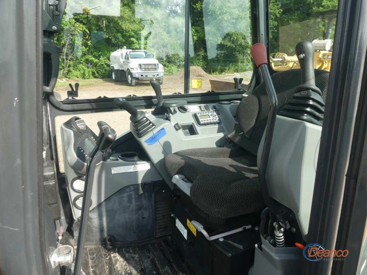 2024-bobcat-e40-image-9