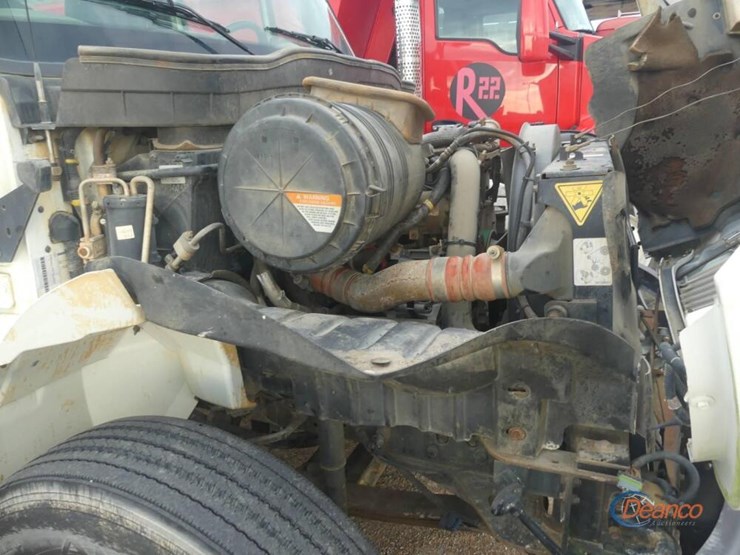 2008-international-durastar-4300-image-13