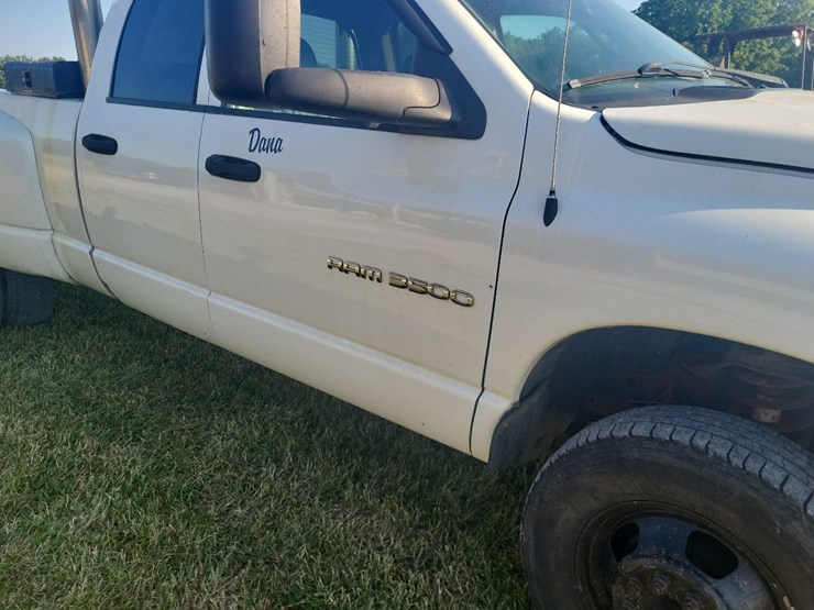 2003-dodge-ram-3500-4x4-4-door-truck-image-35