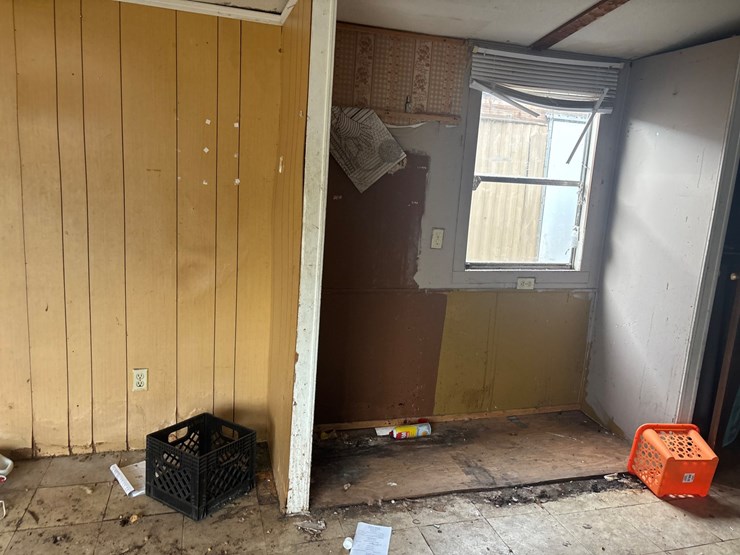#301-•-mobile-home-image-24