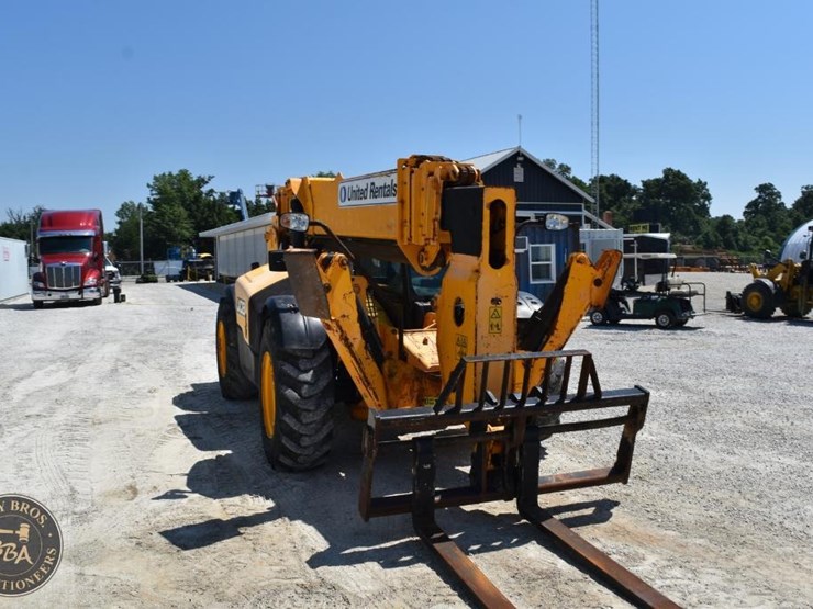 2018-jcb-512-56-image-17