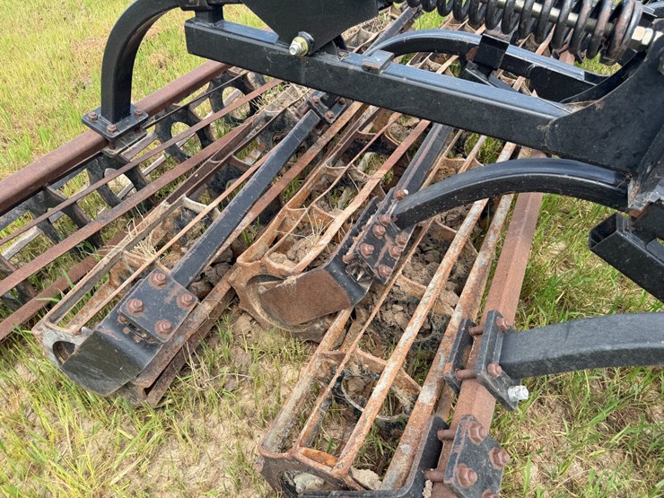 case-ih-330-image-78