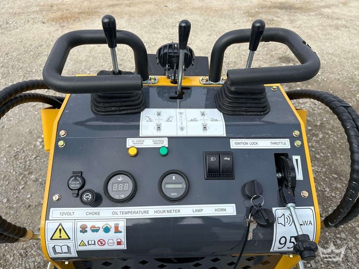 2026-ssl60-mini-track-loader-skid-steer.-image-8