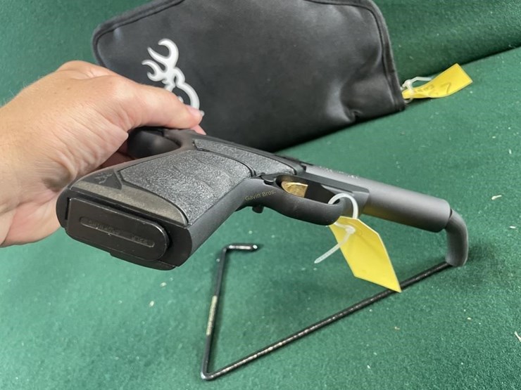 browning-buck-mark-target-22lr-pistol---new-image-10