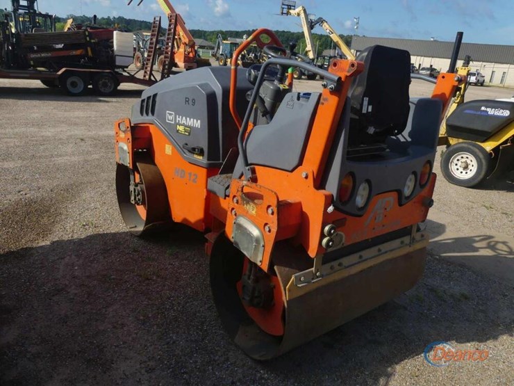 2019-hamm-hd12vv-image-3