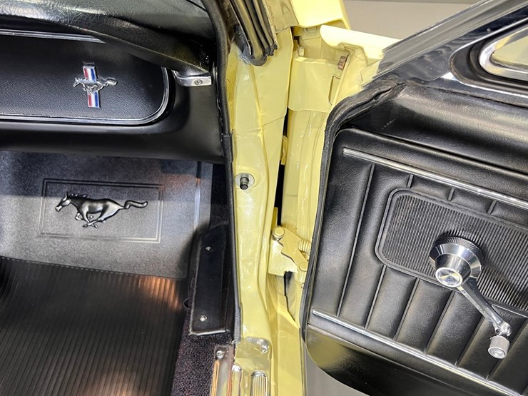 #1512-•-1965-ford-mustang-convertible-image-67