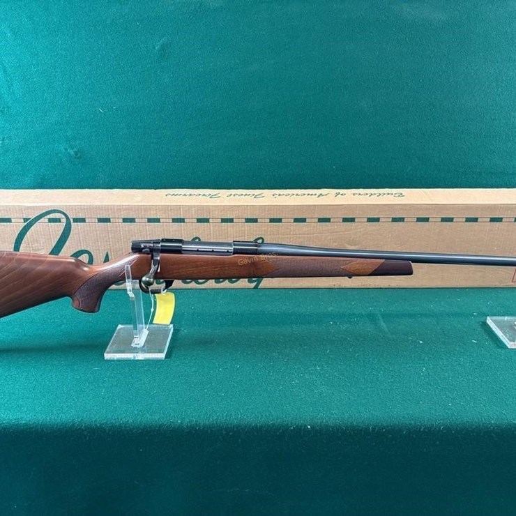 NIB Weatherby Vanguard 300 Wby Mag Rifle