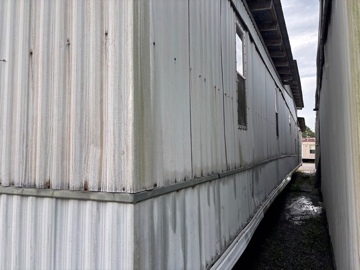 #305-•-mobile-home-image-14