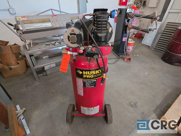 husky-pro-30-gallon-portable-air-compressor-image-1