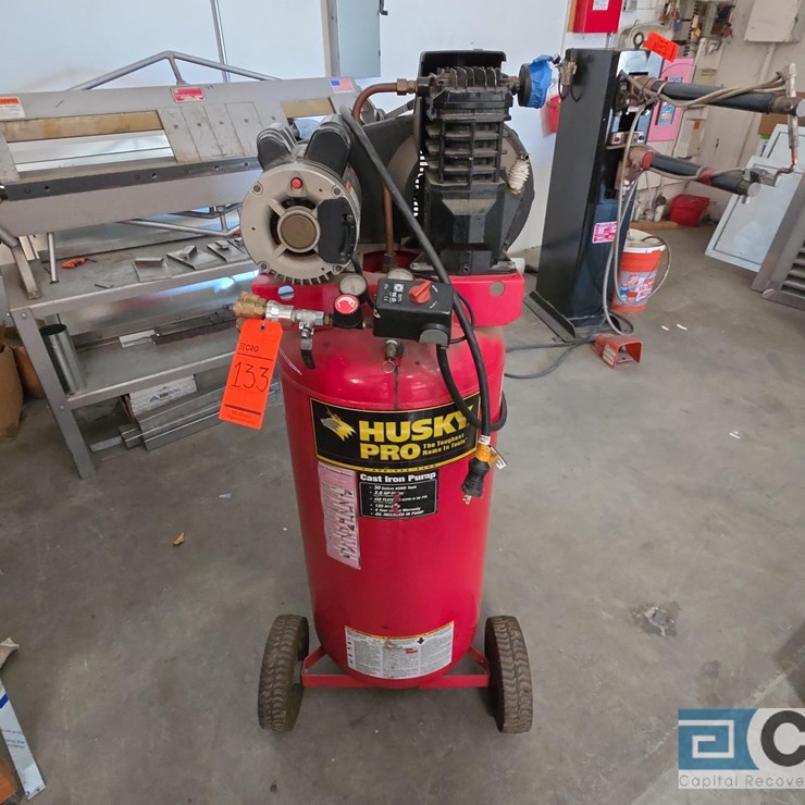 HUSKY PRO 30 GALLON PORTABLE AIR COMPRESSOR
