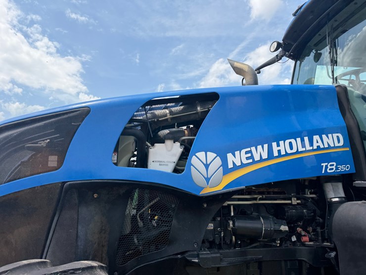 2015-new-holland-t8.350-image-27