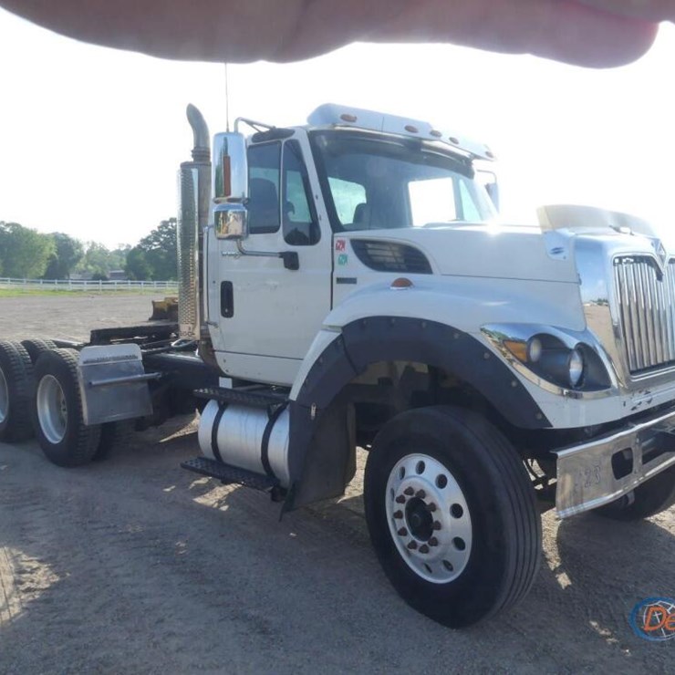 2013 INTERNATIONAL WORKSTAR 7600