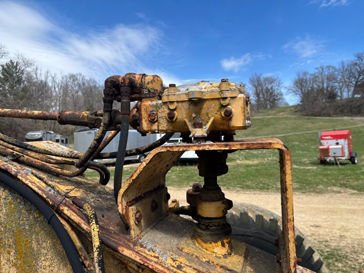 caterpillar-d3c-xl-image-56