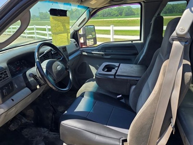 2004-ford-f350-image-22