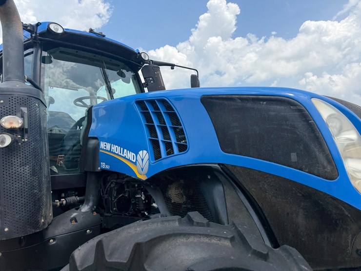 2015-new-holland-t8.350-image-34