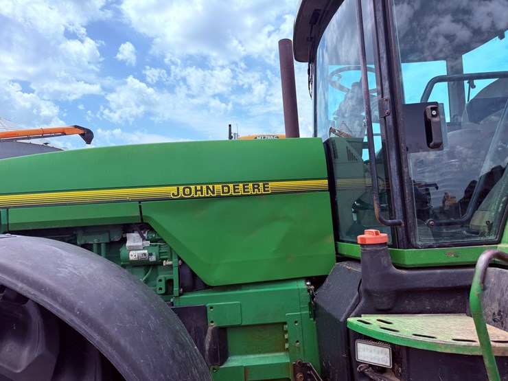 1996-john-deere-8400-image-34
