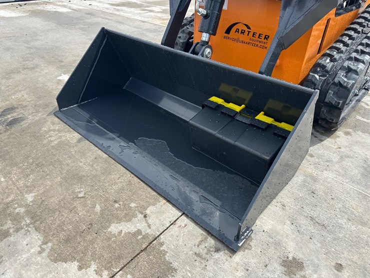 #5041-•-arteer-qb-480-mini-skid-steer-image-9