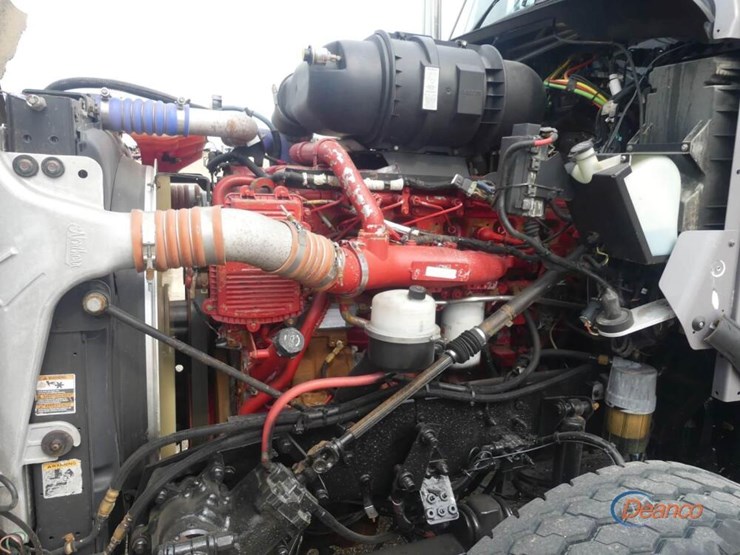2012-kenworth-t800-image-13