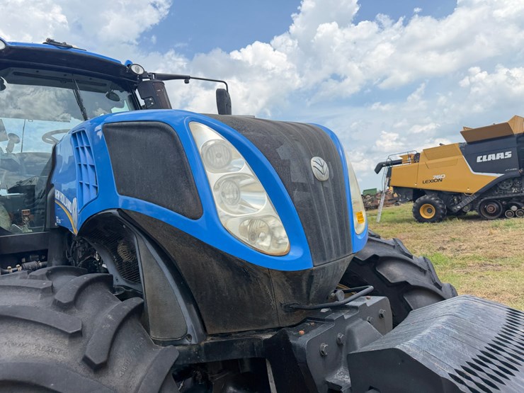 2015-new-holland-t8.350-image-33