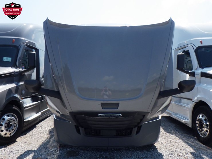 2022-freightliner-cascadia-126-image-21