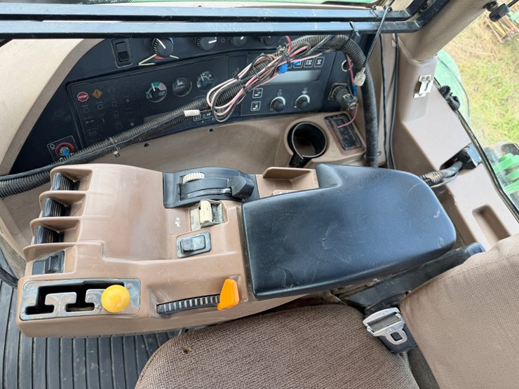 1996-john-deere-8400-image-61