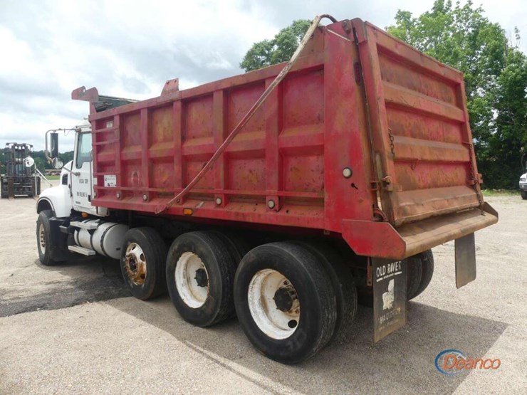 2006-mack-granite-cv713-image-3