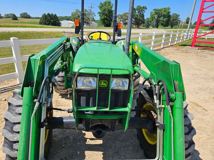 john-deere-5205-image-18