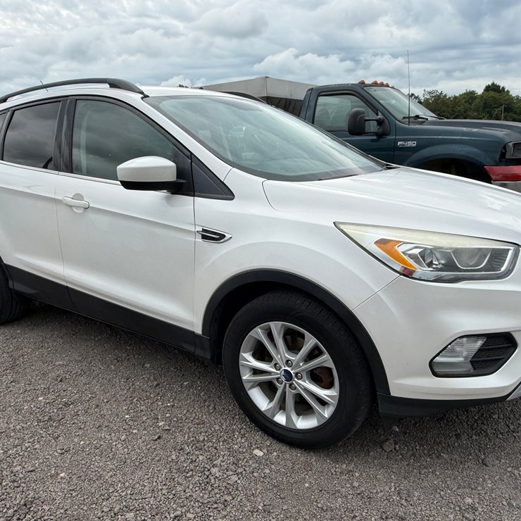 2017 FORD ESCAPE