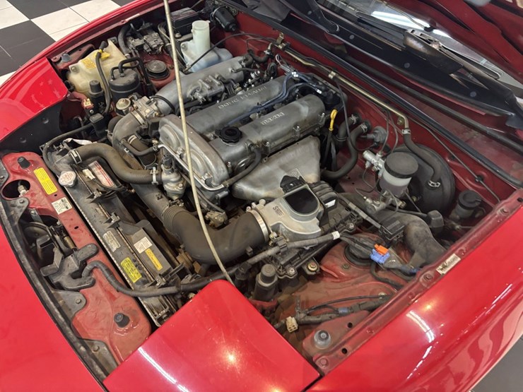 #1872-•-1990-mazda-miata-convertible-image-37