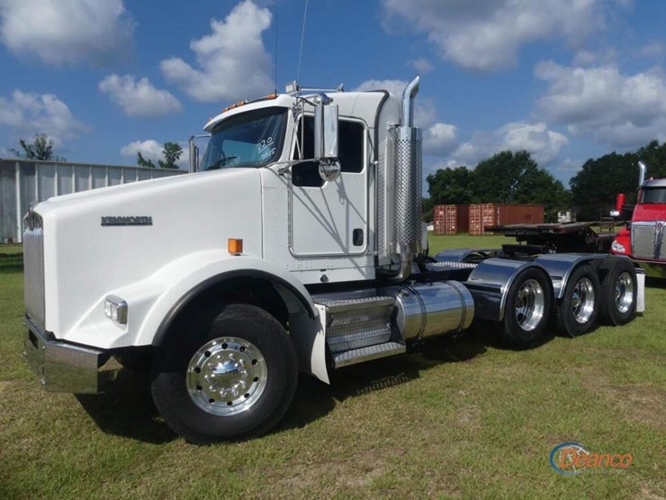2015-kenworth-t800-image-24