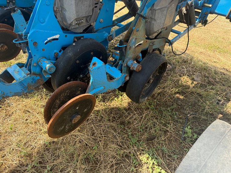 #51909-•-monosem-12-twin-row-38"-center-planter-05a116-inv#51909-image-65