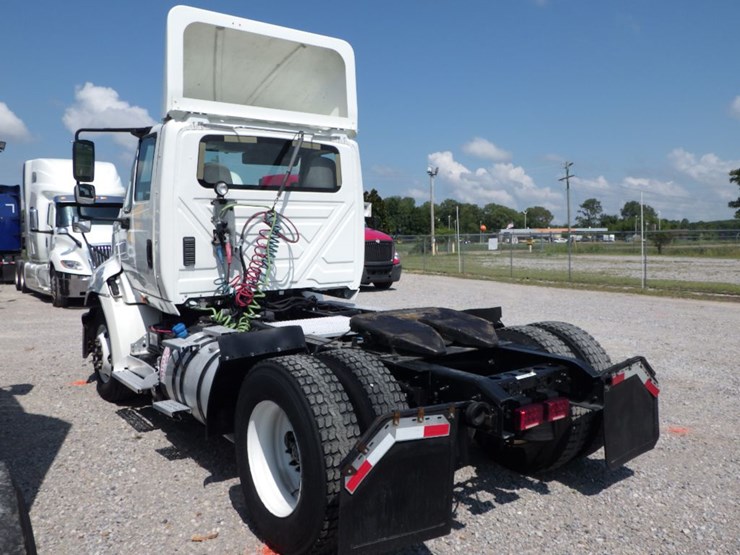 2018-international-prostar-image-10