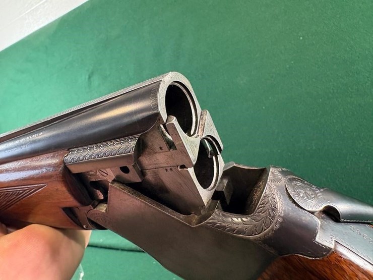 browning-12ga-o/u-shotgun-image-17