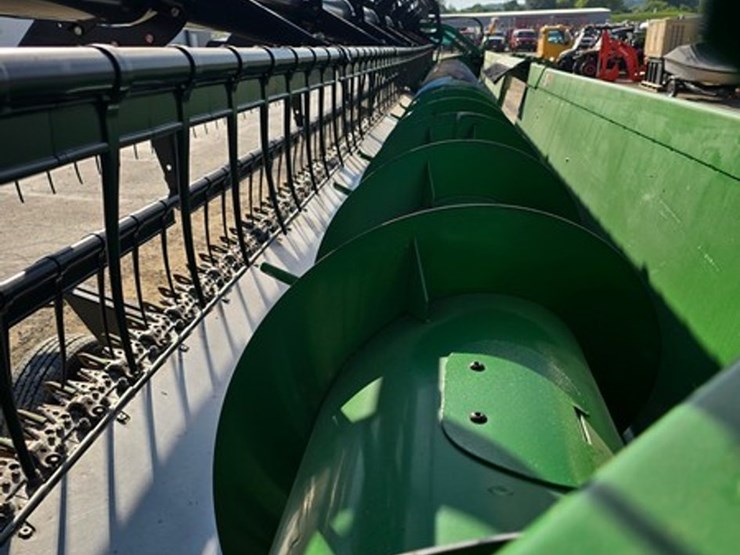 john-deere-635f-image-3
