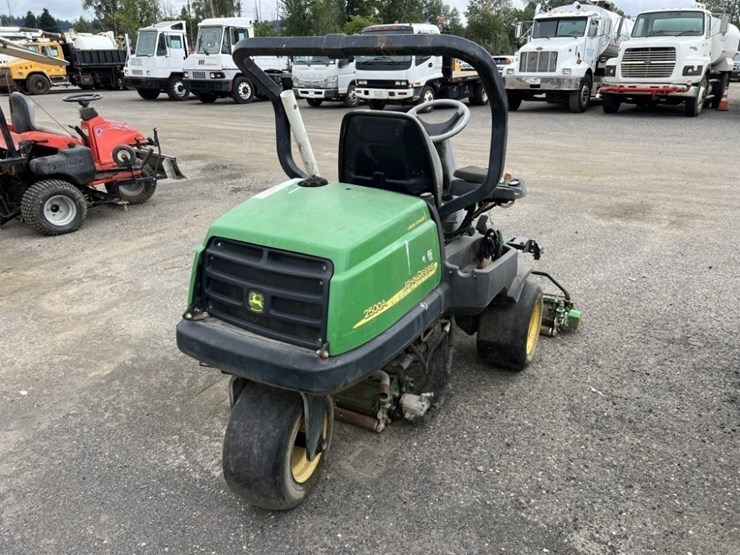john-deere-2500a-image-3