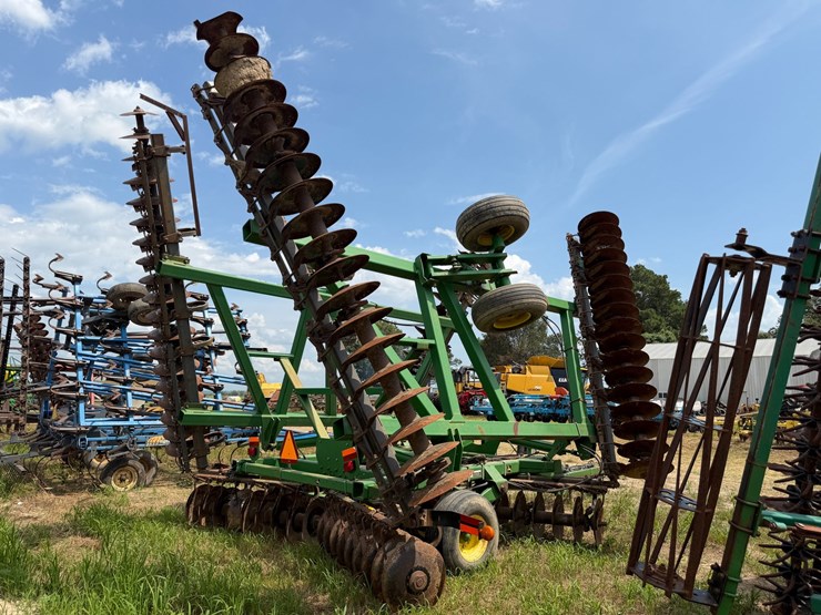 john-deere-37-image-3