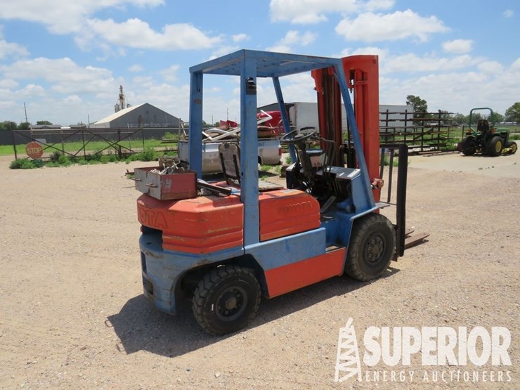toyota-42-5fg25-4300#-forklift-image-3