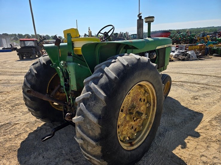 john-deere-4020-image-8