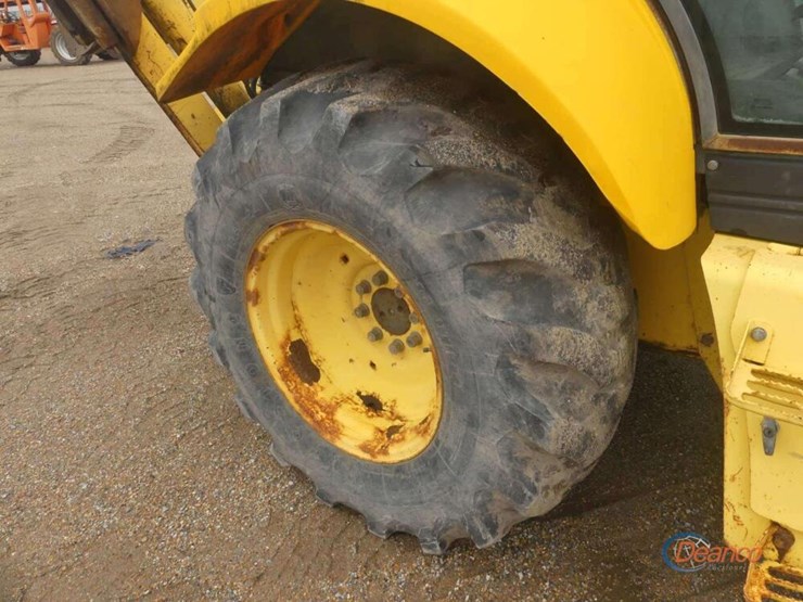 new-holland-lb75b-image-11