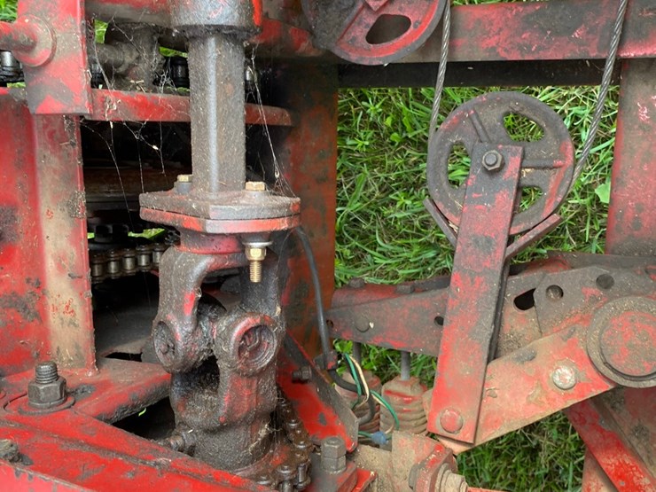 case-ih-881-forage-harvester-image-29