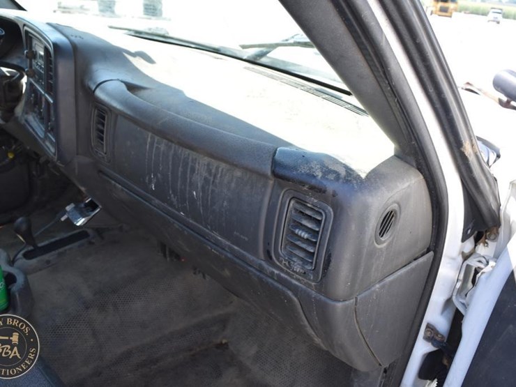 2004-chevrolet-silverado-1500-image-44