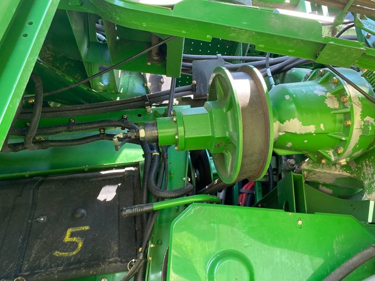 john-deere-9670-combine-4x4-image-44