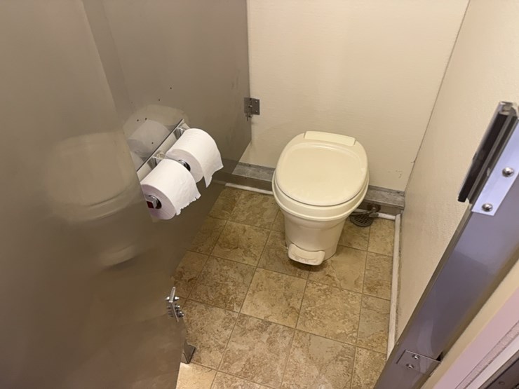 1992-pace-restroom-trailer-image-30