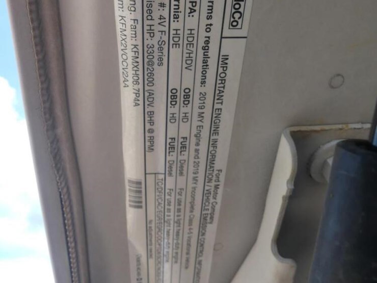 2019-ford-f550-image-9